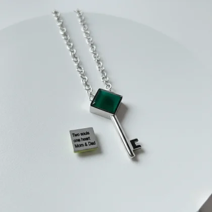 Женская подвеска Key — Процветание